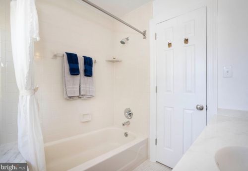 900 Bancroft Pkwy, Wilmington DE  19805-2642 exterior