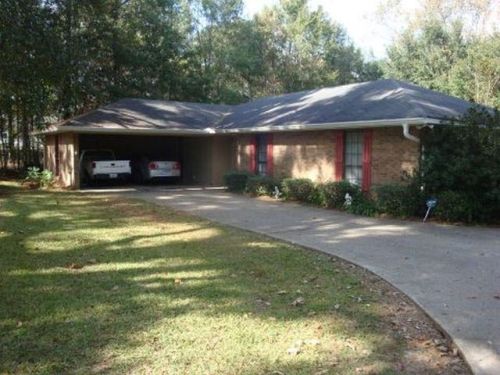 748 Bontemps St, Moncla, LA 71351-2376