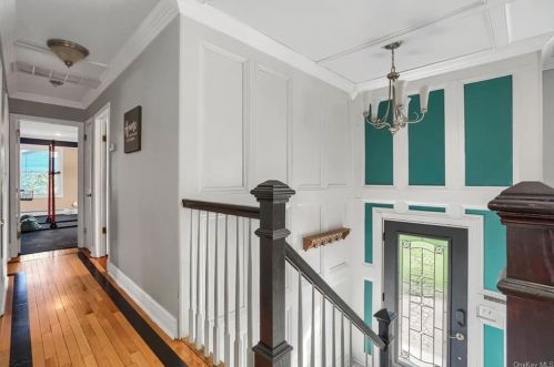 4 Prides Xing, Washingtonville, NY 10992-1011