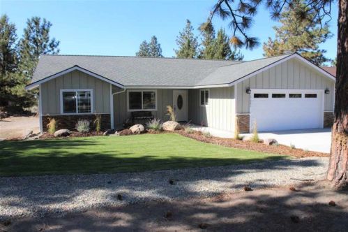 15301 Sherwood Pl, Weed, CA 96094-9109