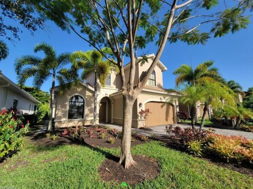 1349 Serrano Cir, Naples, FL 34105-4950