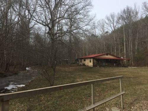7300 Wolf Creek Rd, Burrville, TN 37872-2430