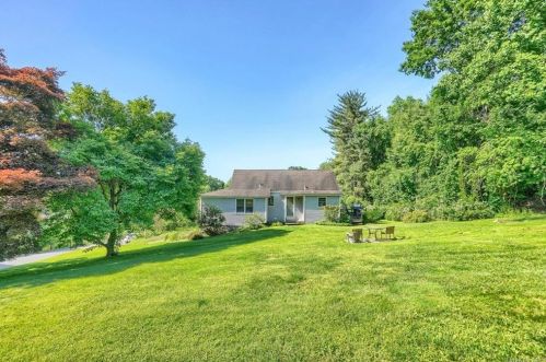 3 Hemlock Dr, Mahopac NY  10541-5357 exterior