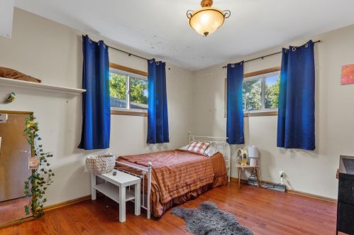 5050 20th St, Milwaukee WI 53233-2506 exterior