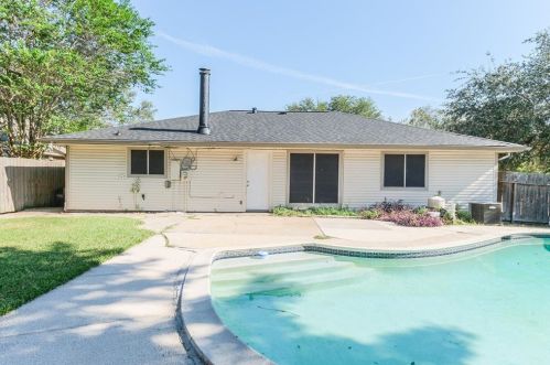 6726 Grant Dr, Richmond TX  77469-5953 exterior