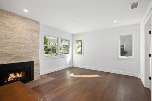 6000 Fairbrook St, Long Beach, CA 90815-4507