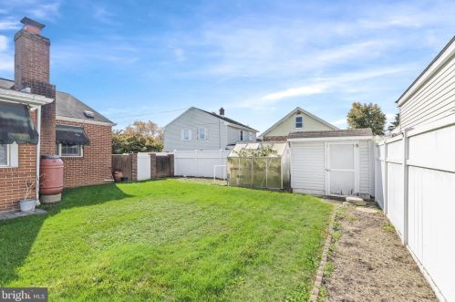 2213 Downing Ln, Wilmington DE  19804-3612 exterior