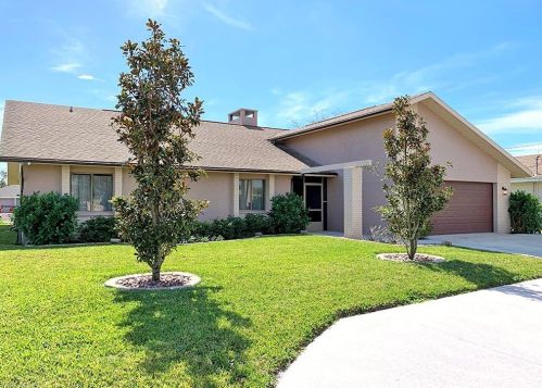 1314 13th Ter, Cape Coral, FL 33909-0015