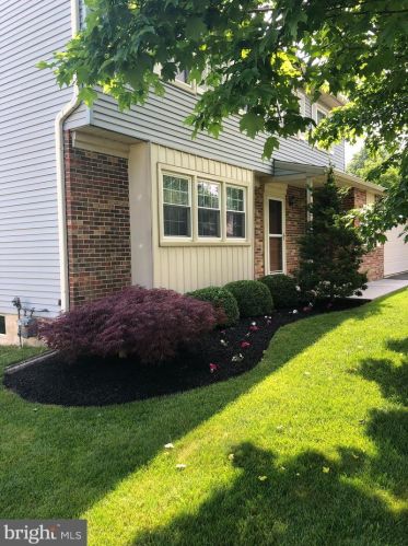 112 Jade Dr, Wilmington, DE 19810-2257