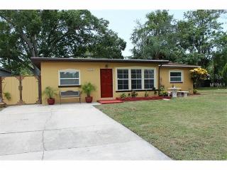 10136 66th Ave, Largo, FL 33772-6450