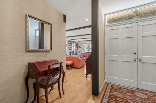 3870 Carpenter Ave, North Hollywood CA  91604-3729 exterior