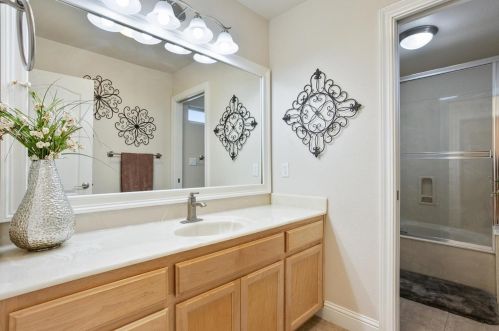 1219 Ruess Rd, Ripon CA  95366-9425 exterior