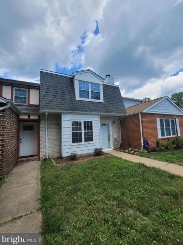 3718 Tavern Way, Triangle VA  22172-1035 exterior