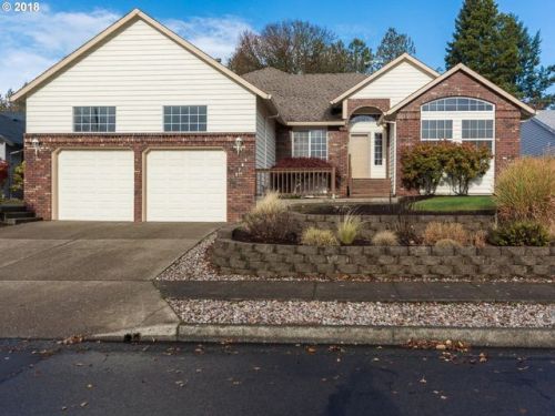 3789 10th St, Damascus, OR 97080
