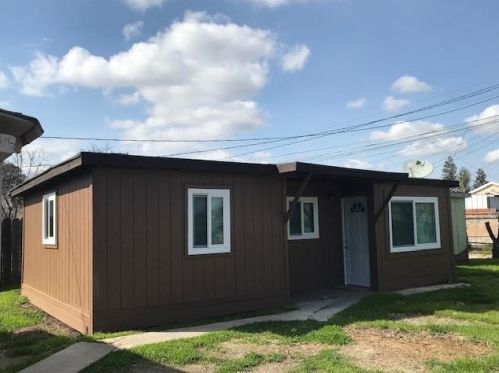 2861 Ward Ave, Riverbank CA  95367-2762 exterior