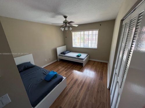 1231 179th Ave, Hollywood FL  33029-3162 exterior