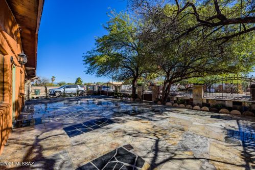 1354 Sonora St, Tucson, AZ 85745-3140