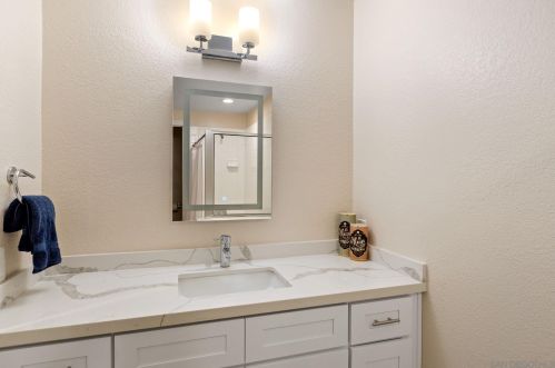 3136 Geronimo Ave, San Diego CA 92117-6244 exterior