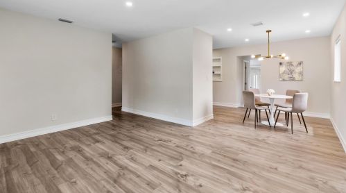 726 56th St, West Palm Beach FL  33407-2508 exterior