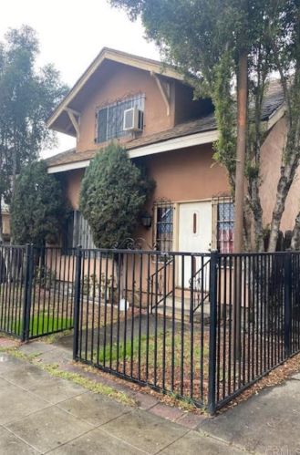 3884 41st St, San Diego, CA 92105-2505