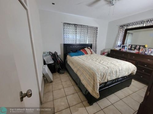 6901 16 Ct, Hollywood FL 33027-2315 exterior