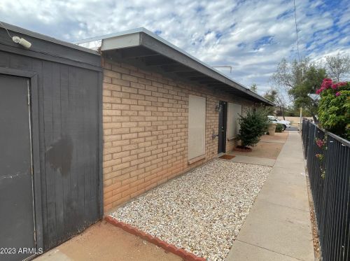 6713 Myrtle Ave, Glendale AZ 85301-1801 exterior