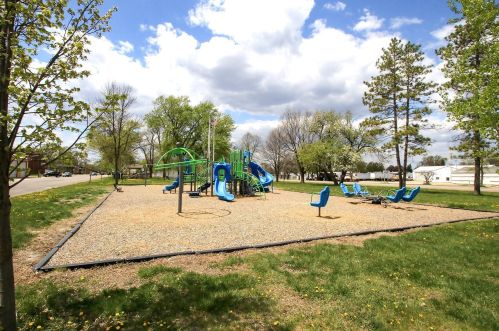 500 Milkyway St, Cosmos MN  56228-9792 exterior