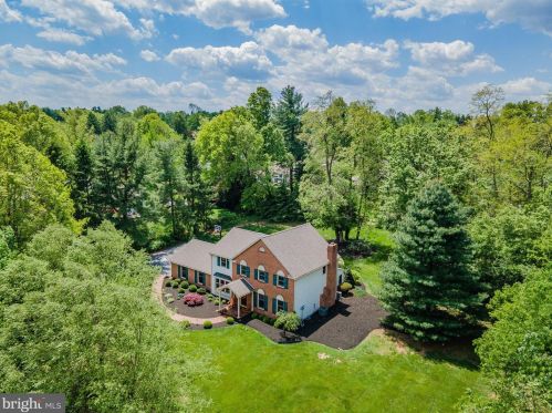 806 Meadow Ln, Camp Hill, PA 17011-1545