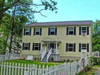 28 Alder Ct, Kingston, NY 12401-6900