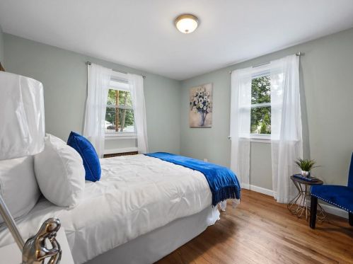 91 Windsor Park Dr, Coventry RI  02816-5353 exterior