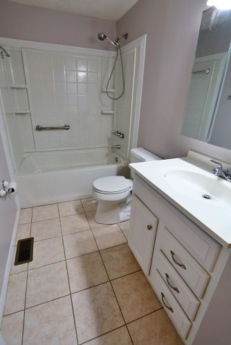 6120 Spicewood Ave, Florence KY  41042-1330 exterior