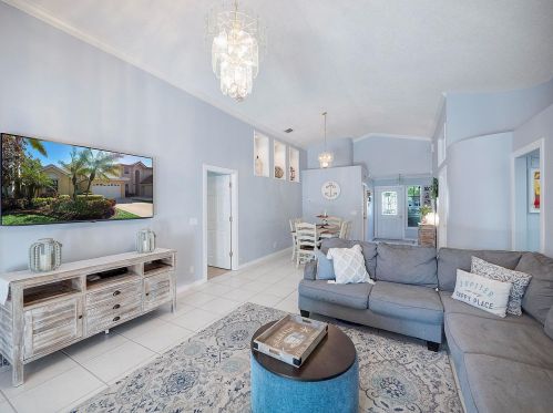 150 Cypress Cove Cir, Jupiter, FL 33458-3775