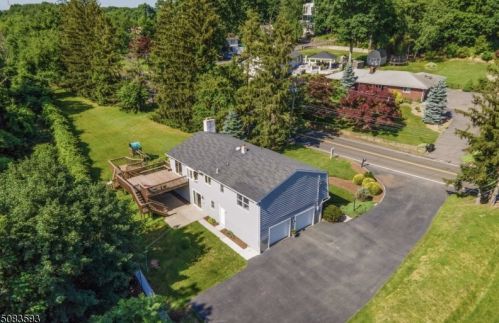 543 Rifle Camp Rd, West Paterson NJ  07424-3103 exterior