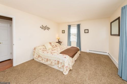 14 Alvin Rd, West Milford Lakes NJ  07480-1643 exterior