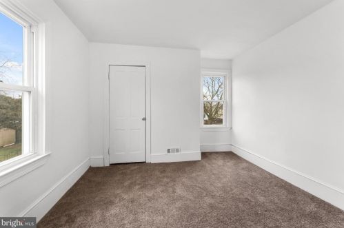 252 Greenwich Ave, West Deptford NJ  08066-2229 exterior