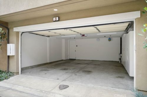 8 Nautical Mile Dr, Newport Beach CA  92663-2784 exterior