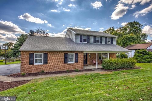 286 Old Delp Rd, Lancaster, PA 17601-3263