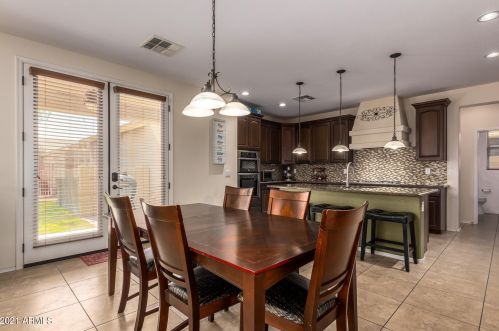 1958 Sunnyvale Ave, Gilbert AZ  85295-9089 exterior