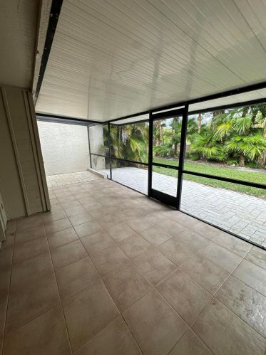 1659 Crossing Cir, Palm City FL  34990-2465 exterior