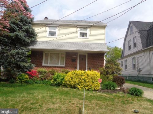 5527 Washington Ave, Camden, NJ 08110-1818