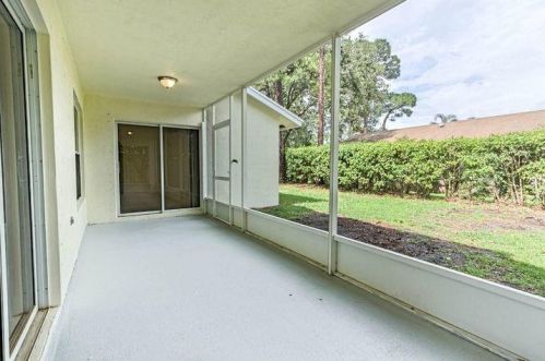 915 Sunflower Ave, Delray Beach FL  33445-1994 exterior