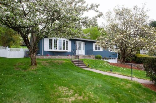 575 Mountain Rd, Hartford, CT 06111-1418