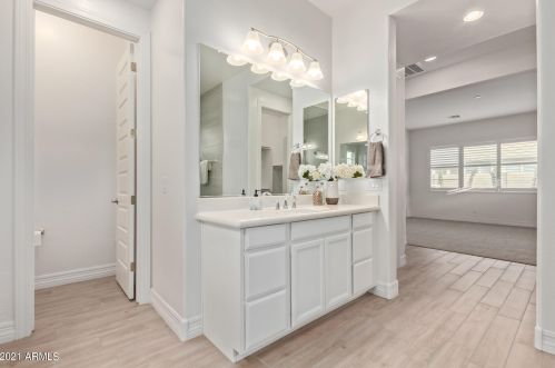 3731 Arabian Dr, Gilbert AZ  85296 exterior