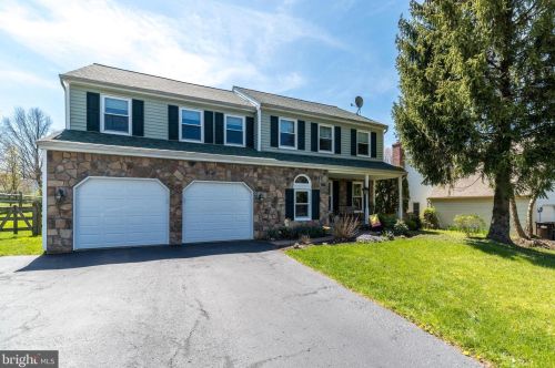 106 Claremont Dr, Lansdale PA 19446-6359 exterior