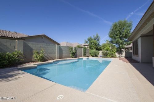 2969 Washington Ave, Gilbert, AZ 85234-6383