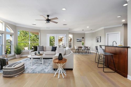 4109 Edwards Mountain Dr, Austin TX  78731-3922 exterior
