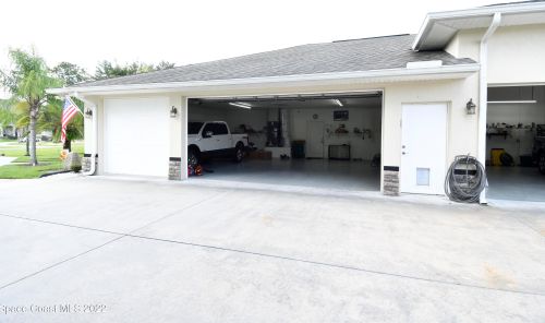 3970 Harlock Rd, Melbourne, FL 32934-8411