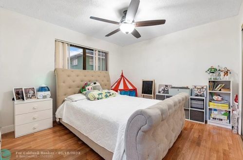 754 44th St, Hialeah FL  33013-1918 exterior