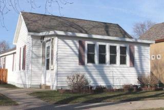 1711 Adams St, La Crosse, WI 54601-5729
