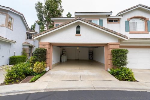 13529 Jadestone Way, San Diego CA  92130-2828 exterior